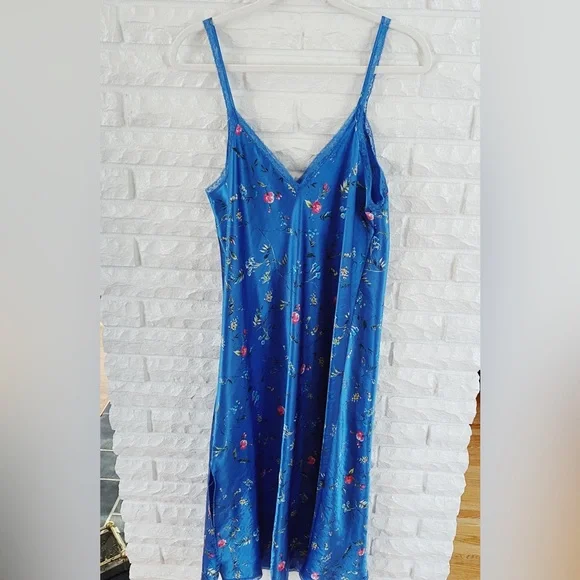 Oscar de la Renta Pink Label Nightgown - Picture 4 of 5